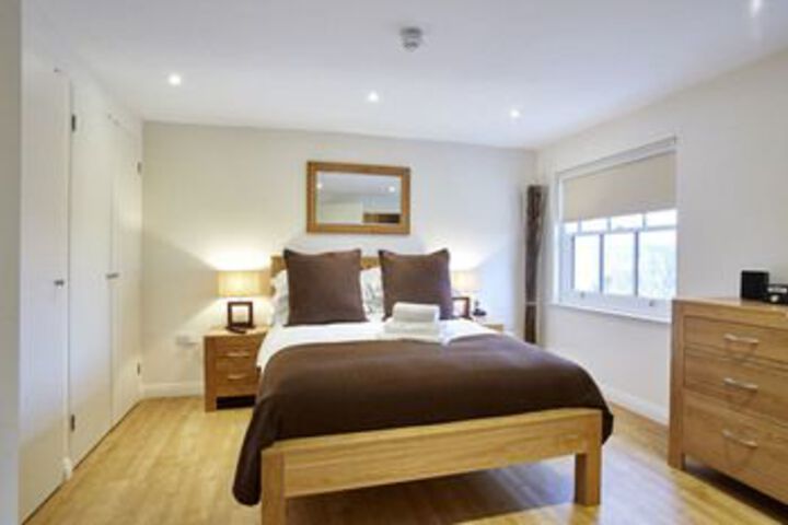 Room 9 of 20