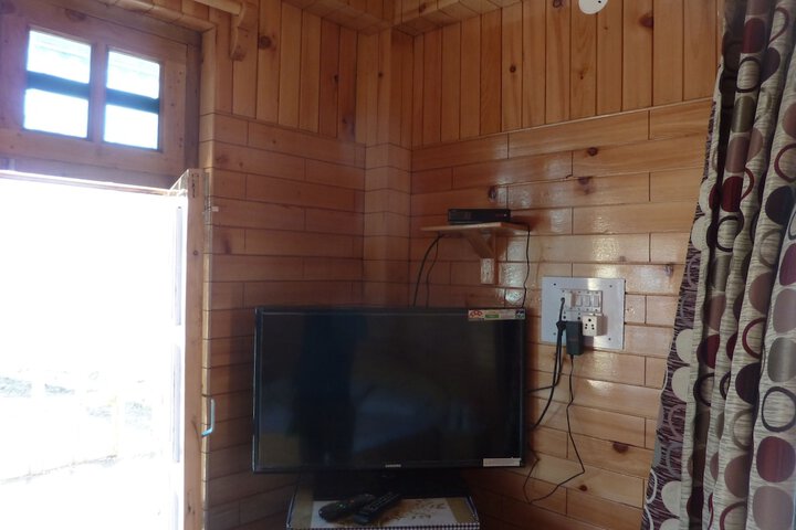 Room 8 of 36