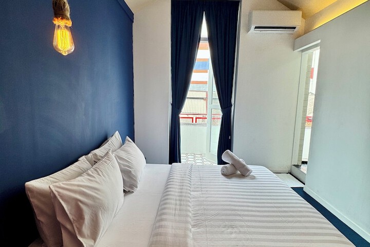 Room 36 of 122