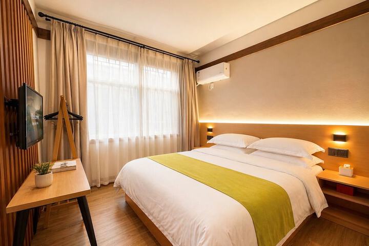 Room 14 of 43