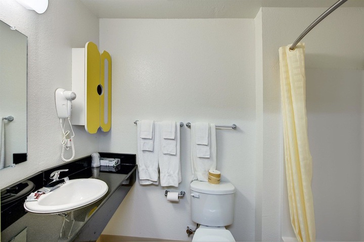 Room 12 of 47