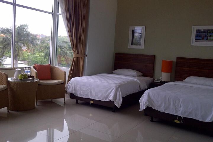Room 22 of 37
