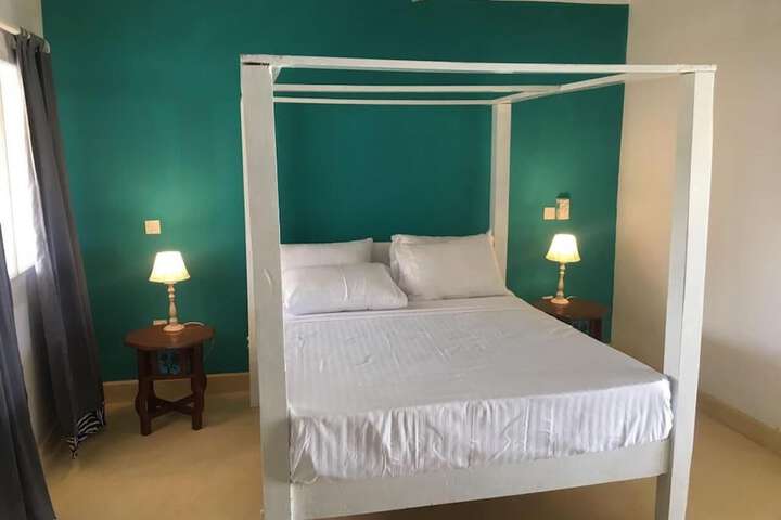 Room 4 of 23