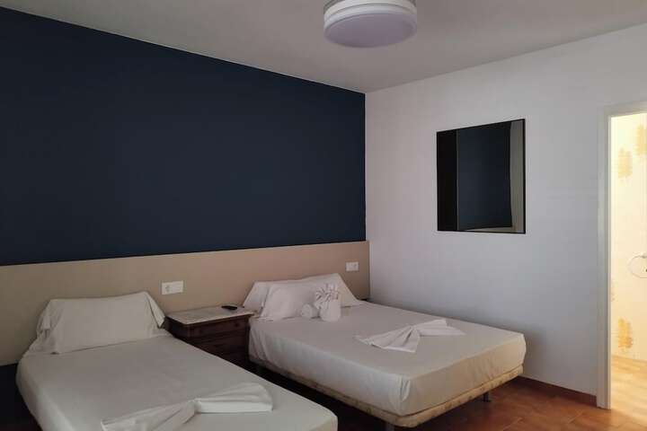 Room 3 of 21