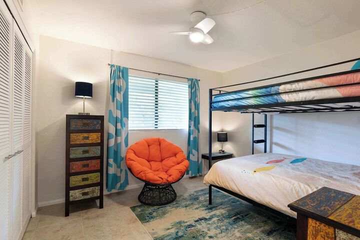 Room 6 of 43