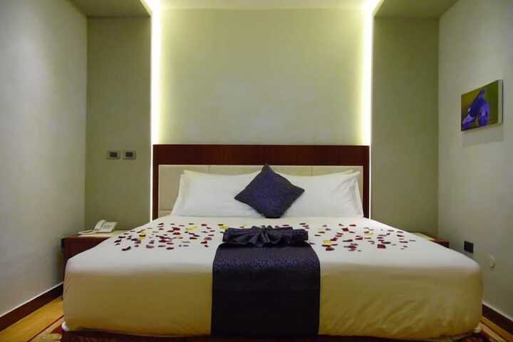 Room 14 of 31