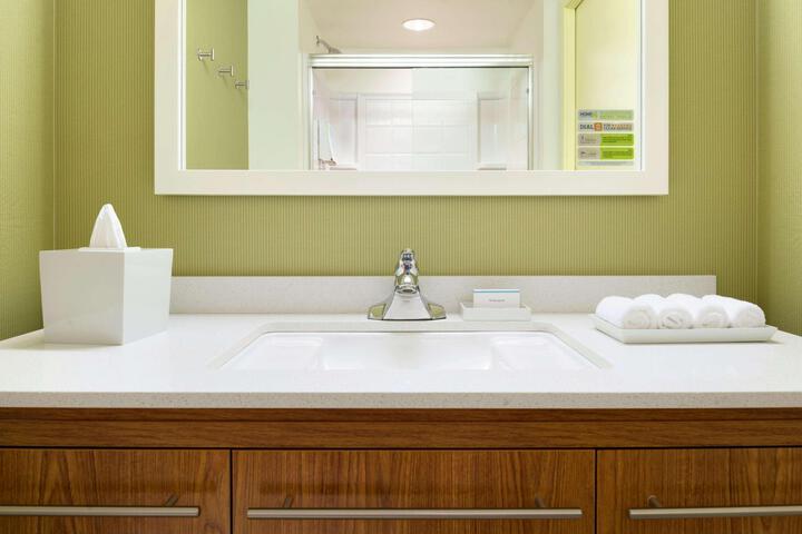 1 King Bed Studio Suite (2 of 11)