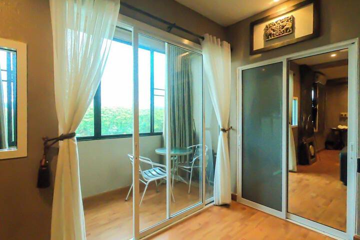 Room 4 of 94