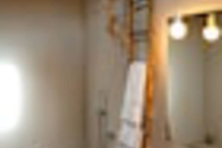 Room 101 of 168