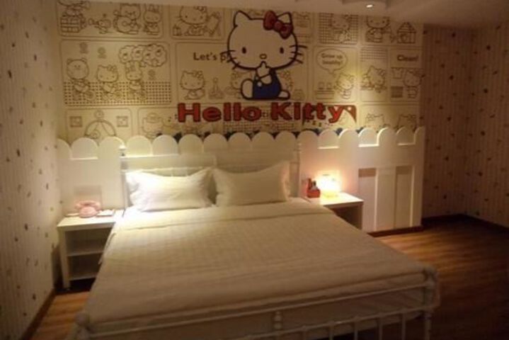 Room 27 of 29
