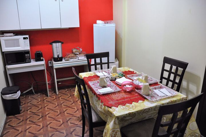 Breakfast area