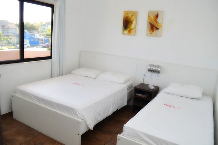 Room 7 of 28