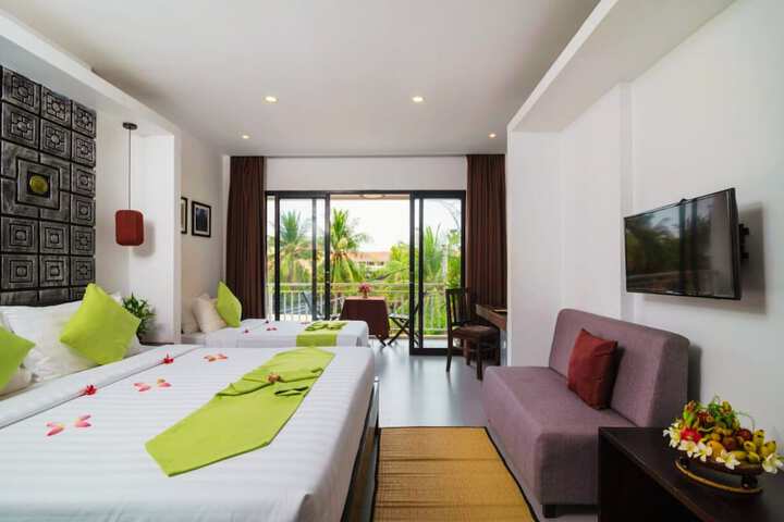 Room 20 of 298