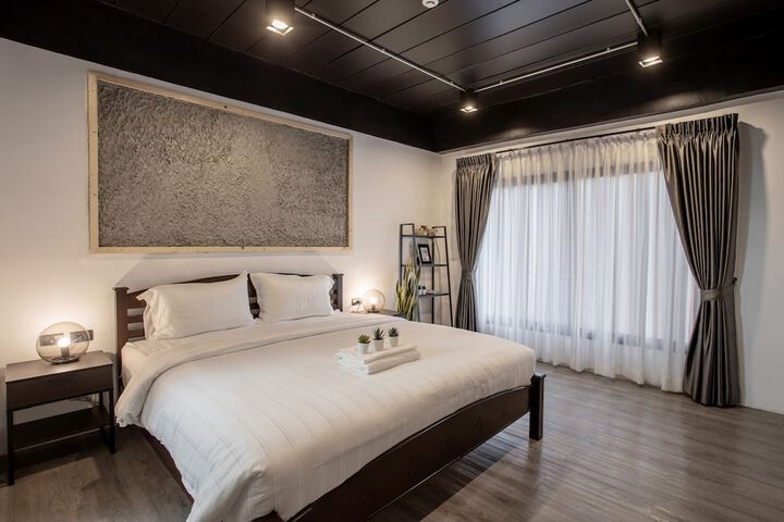 Room 32 of 55