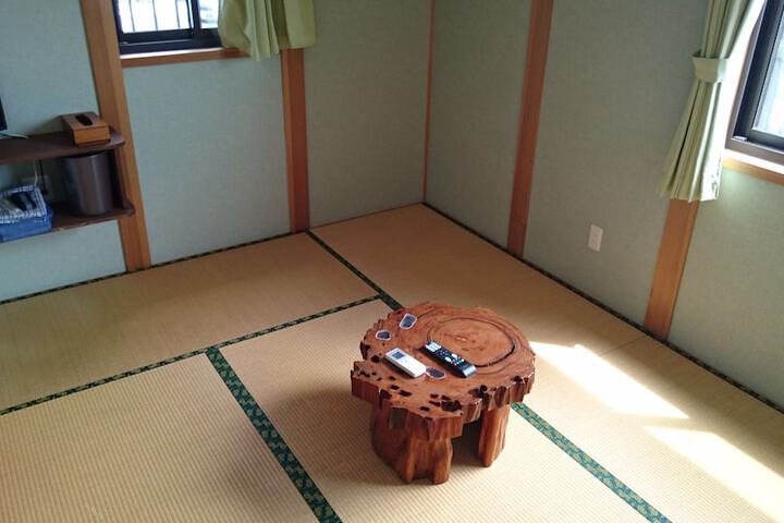 Room 5 of 30