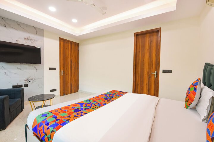 Room 19 of 29