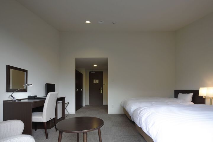 Room 15 of 27