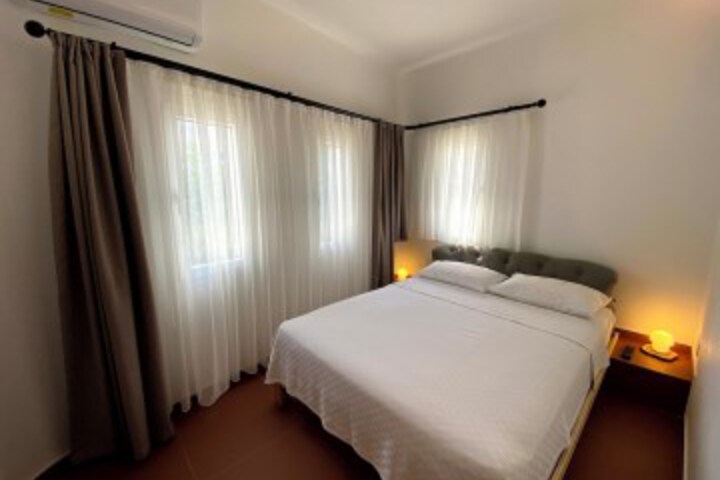 Room 10 of 85