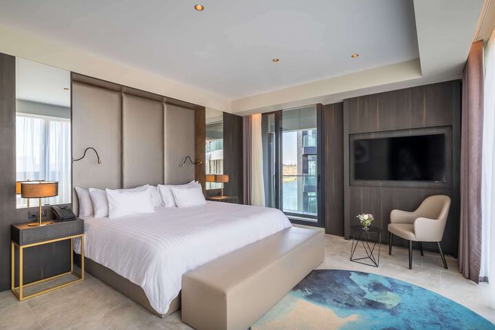 Room 27 of 115