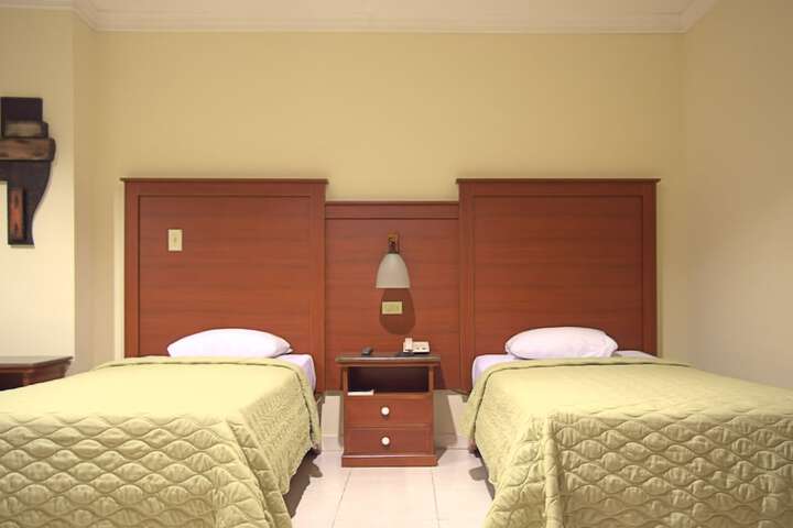 Room 3 of 42
