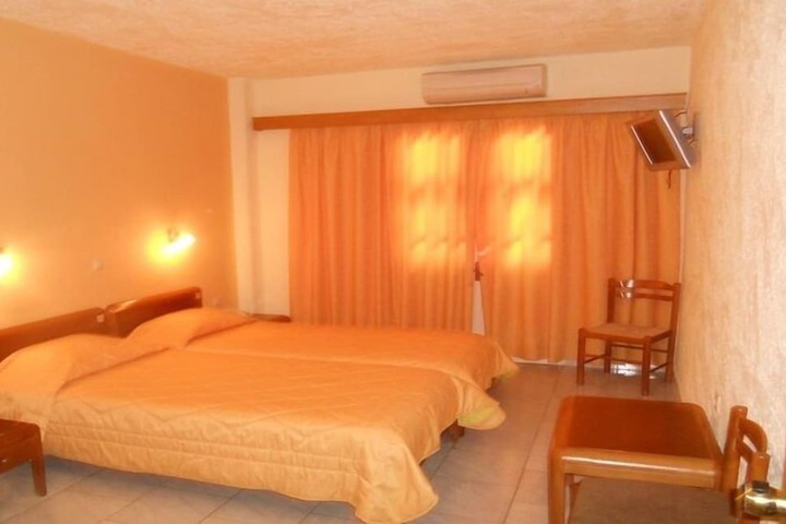 Room 7 of 36