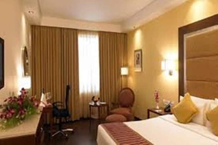 Room 30 of 90