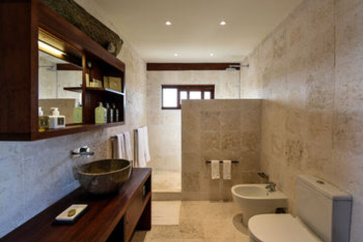 Room 2 of 29