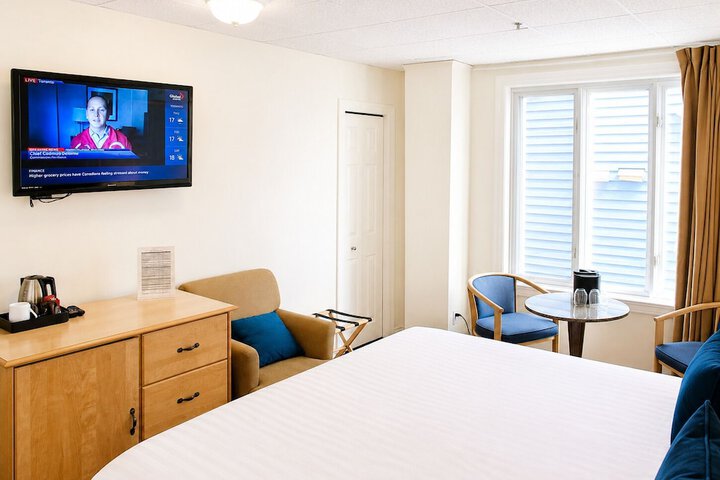 Room 17 of 82