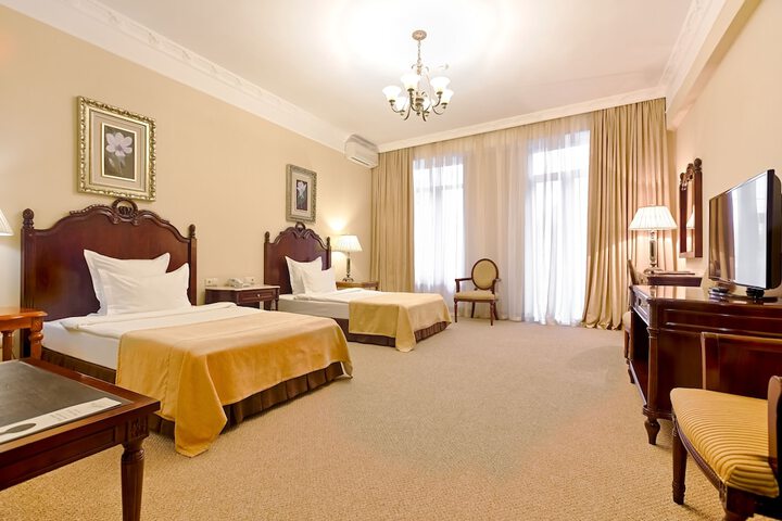 Room 26 of 75