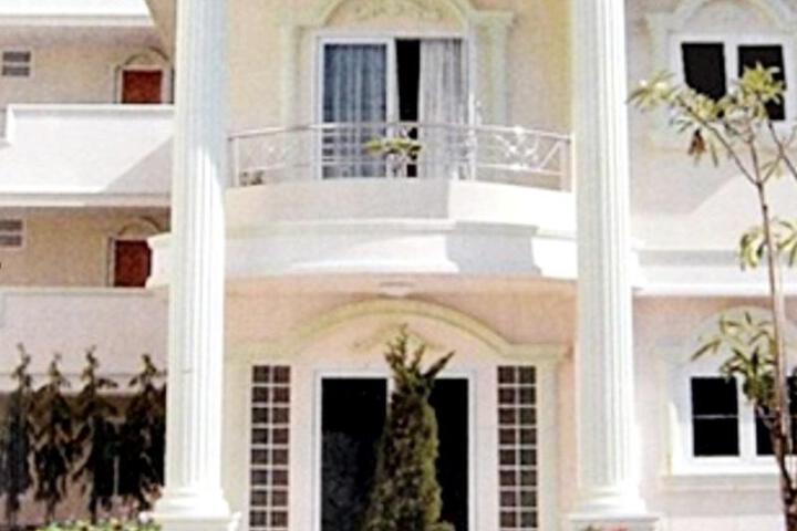 Jan Hotel