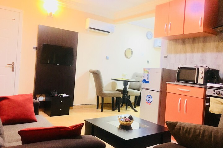 Room 19 of 34