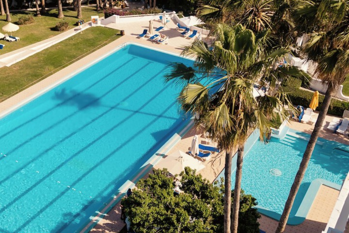 Pools & Facilities