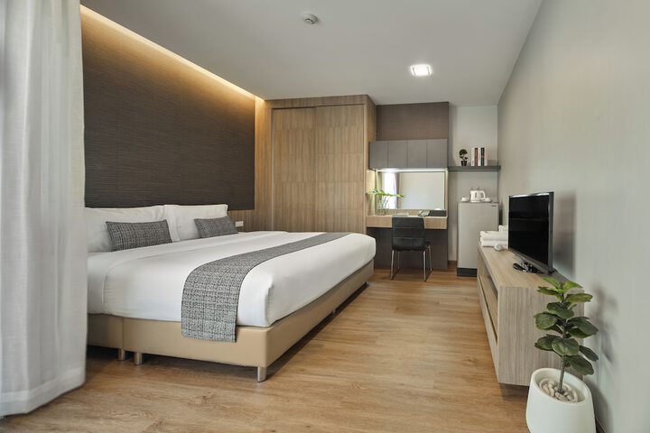 Room 9 of 62