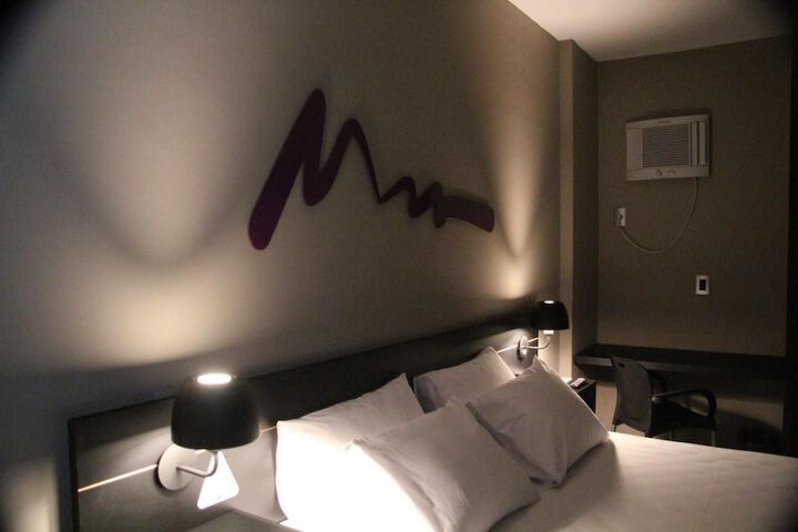 Room 7 of 27