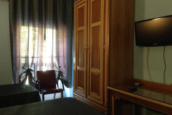 Room 14 of 56