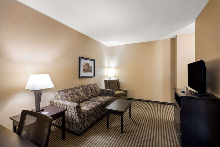 Room 15 of 58