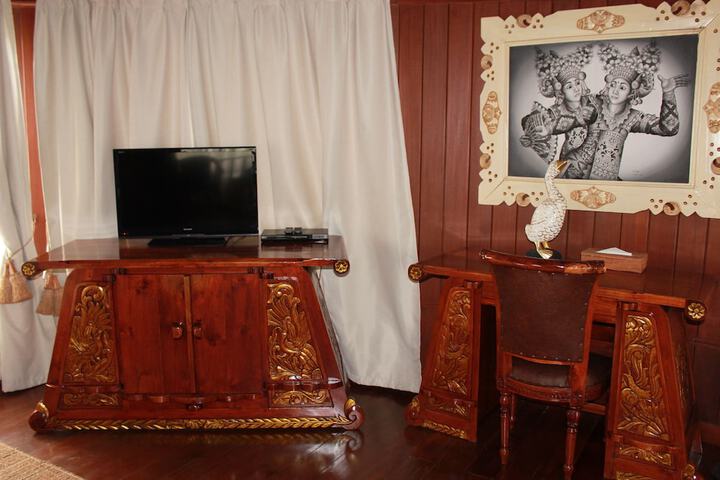 Room 9 of 28