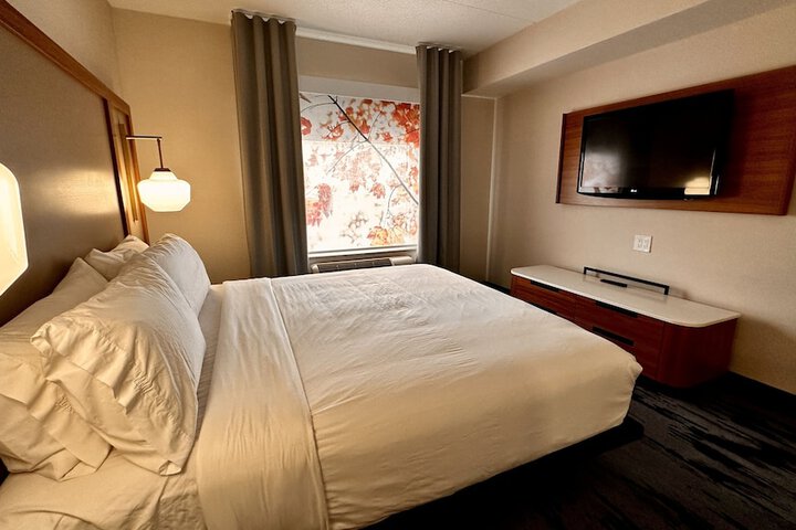 Room 29 of 74