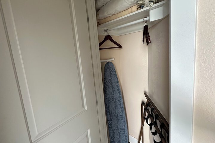Room 4 of 149