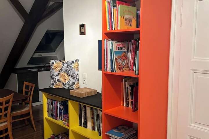 Room 10 of 27