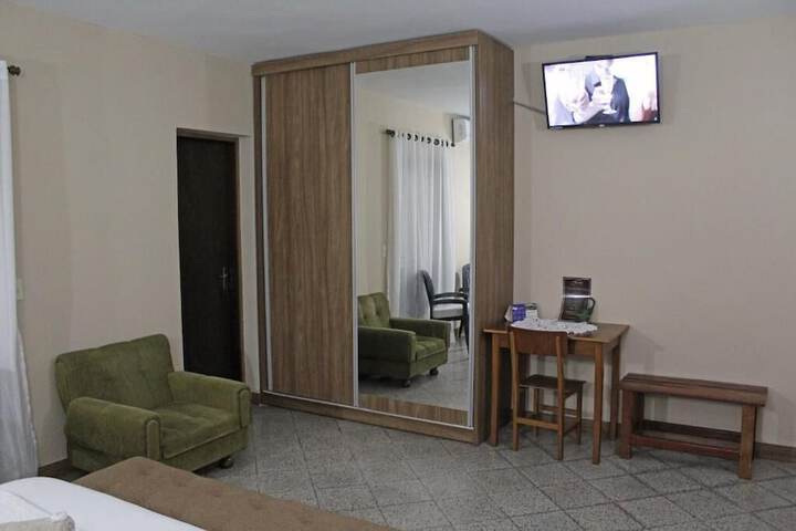 Room 9 of 26