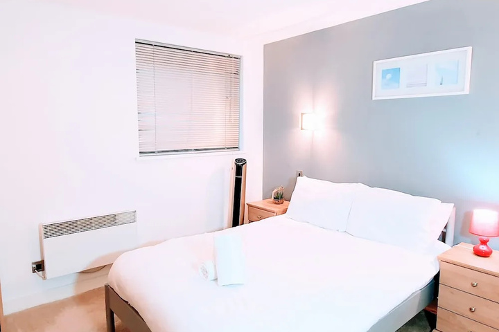 Room 3 of 9