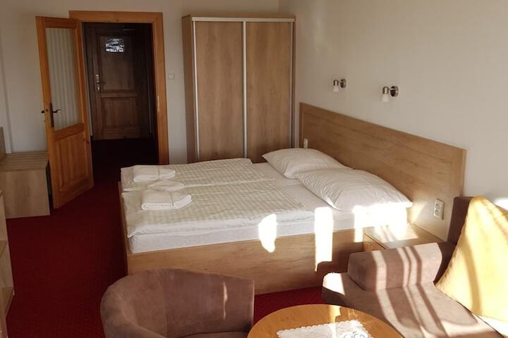 Room 9 of 61