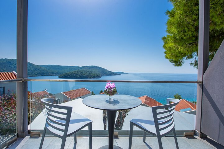 Terrace/Patio 46 of 127