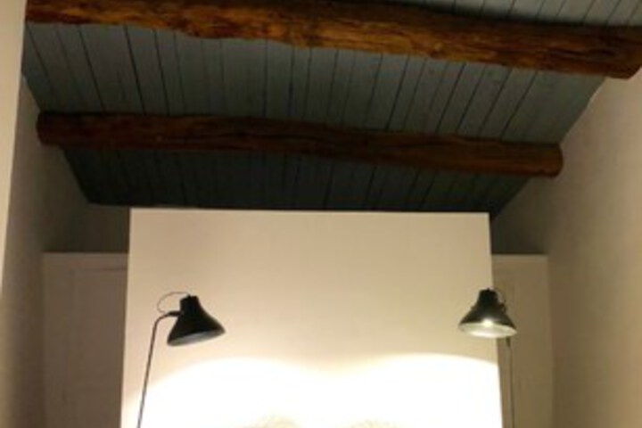 Room 10 of 15