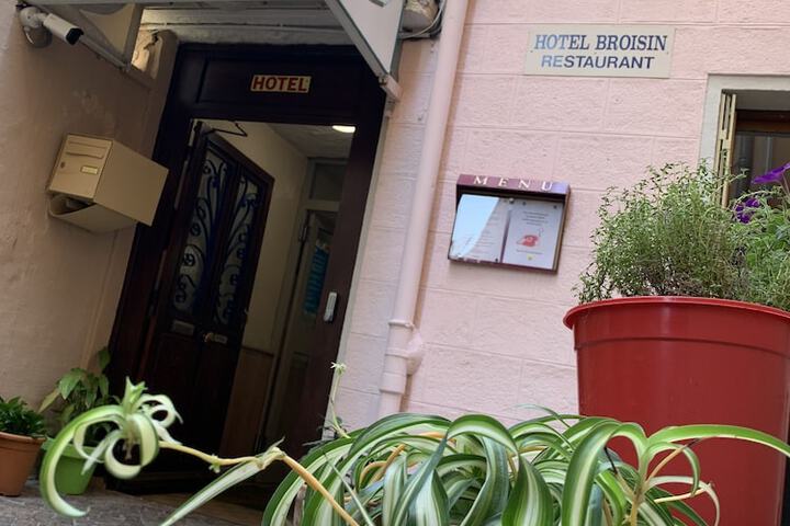 Hotel 77 of 81