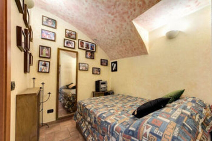 Room 93 of 168