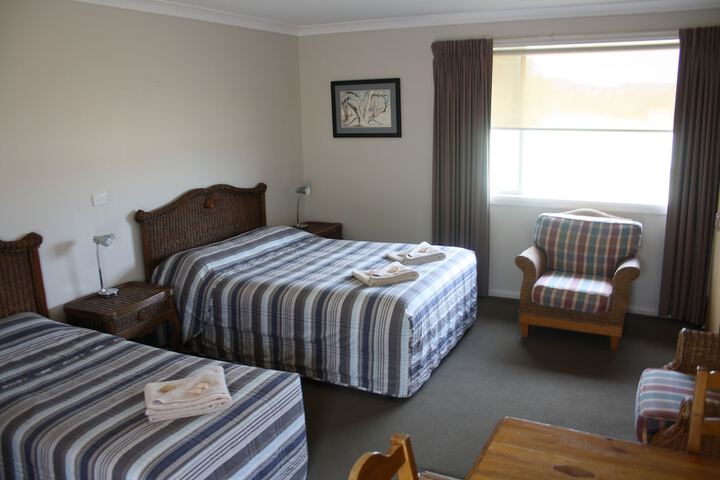 Room 3 of 15