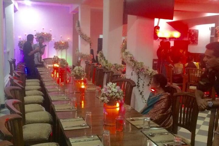 Dining Photos