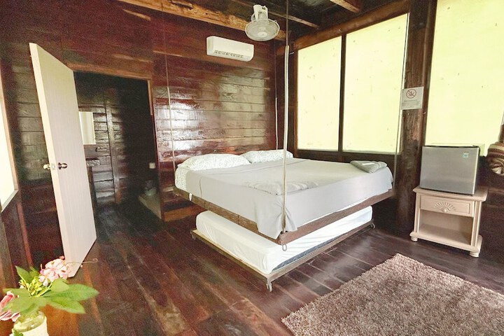 Room 5 of 27